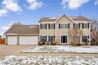1973 W Jackson St, Knoxville, IA 50138
