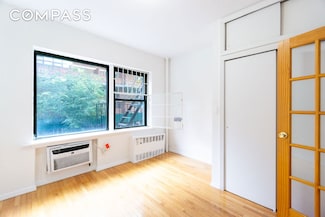 319 E 25th St Unit 2B, New York, NY 10010