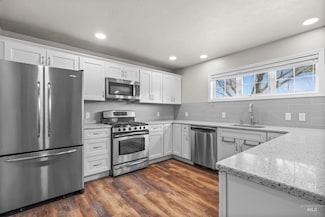 3320 10th St, Lewiston, ID 83501