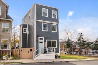 5168 Broad St, Pittsburgh, PA 15224