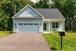 917 Park Dr, Rome, NY 13440