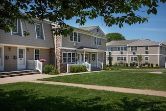 45 Fairfield Way Unit DE13, ComMacK, NY 11725