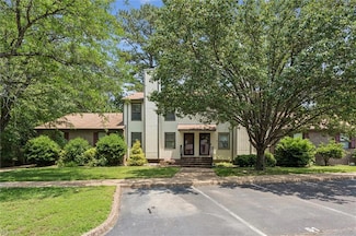 50 James Square, Williamsburg, VA 23185