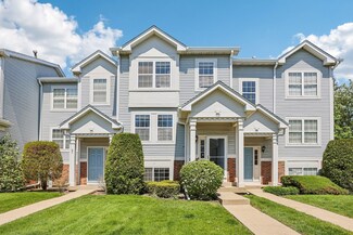 332 Holiday Ln, Hainesville, IL 60073