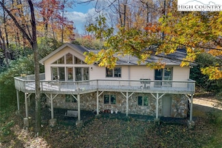 219 Jenny Ln, Boone, NC 28607