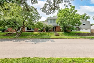612 Cass Ave, Edwardsville, IL 62025