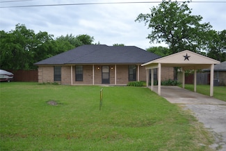 525 W Lloyd St, Krum, TX 76249
