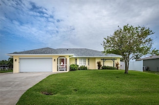 18646 Kerrville Cir, Port Charlotte, FL 33948