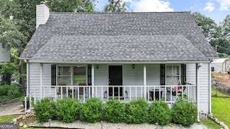 5017 Valley St, Oakwood, GA 30566