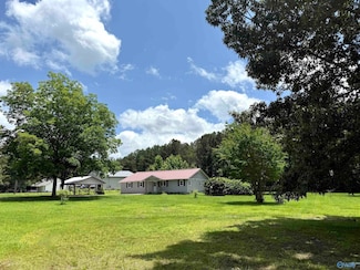 5509 Riddles Bend Rd, Rainbow City, AL 35906