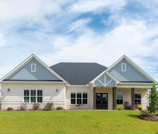 502 Charleston Mills Dr, Midland City, AL 36350