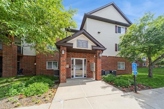 6440 Ep True Pkwy Unit 1102, West Des Moines, IA 50266