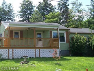 30 Hudson St, Fort Ashby, WV 26719