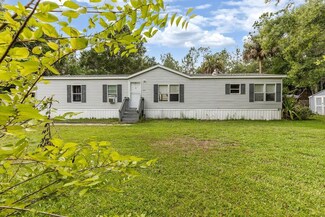 1424 Hickory St, Bunnell, FL 32110