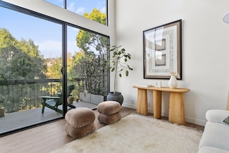 2564 Navarra Dr Unit 105, Carlsbad, CA 92009