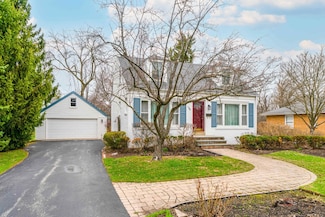 190 Park Ave, Lake Forest, IL 60045