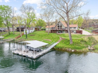 179 Wilshire Dr, Hollister, MO 65672