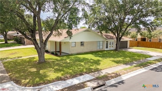 316 Monterrey Dr, Victoria, TX 77904