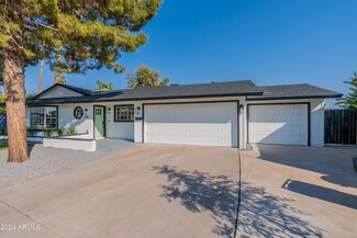 3541 W Gelding Dr, Phoenix, AZ 85053