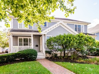 12 Richardson St Unit 12, Newton, MA 02458