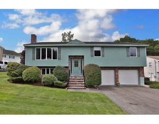 4 Jessica Ln, Wakefield, MA 01880