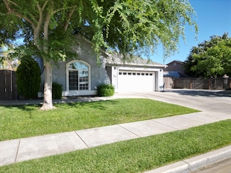 1160 Hamlin Way, Lindsay, CA 93247