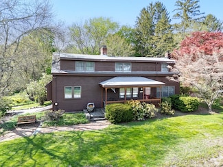 357 South St, Foxboro, MA 02035