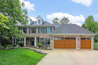 26W231 Tuckaway Ct, Winfield, IL 60190