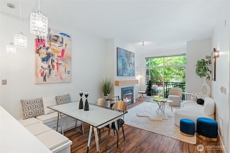 521 7th Ave Unit 204, Kirkland, WA 98033