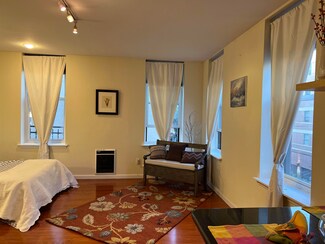 100 Clinton St Unit 3C, Hoboken, NJ 07030