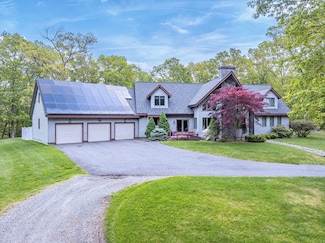 55 Chilson Rd, Wilbraham, MA 01095