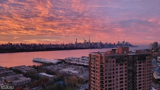 250 Gorge Rd Unit 25D, Cliffside Park, NJ 07010