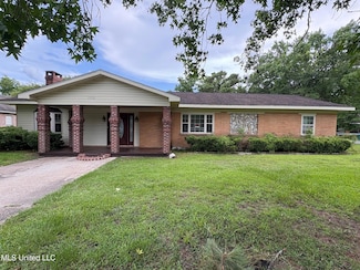 3530 Sherlawn Dr, Moss Point, MS 39563