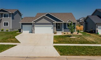1110 Luther Dr, Adel, IA 50003