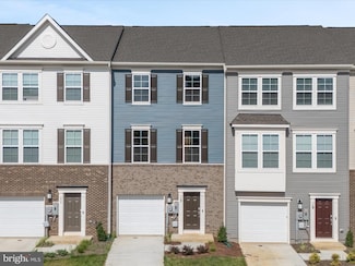 15 Winterplace Dr, Charles Town, WV 25414