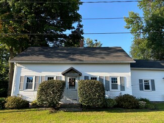 18 Closson St, Randolph, ME 04346