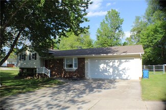 5813 Riverdale Dr, Jamestown, NC 27282