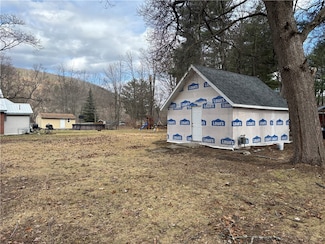12 Fernwood Ave, Elmira, NY 14905