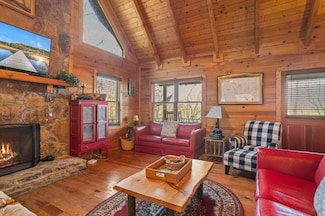 87 Owltown Dr, Ellijay, GA 30536