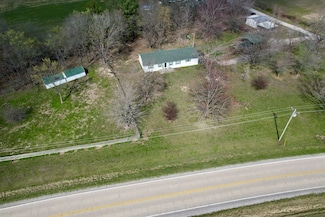 1219 Buchanan Rd, Iuka, IL 62849