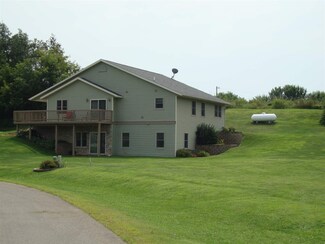 W3875 Harvey Ln, Mindoro, WI 54644