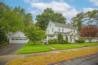 140 Laurel St, Longmeadow, MA 01106