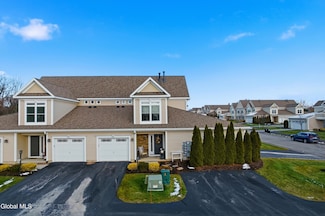 612 Lois Ln, Schenectady, NY 12304