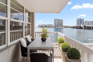 2016 Bay Dr Unit 208, Miami Beach, FL 33141