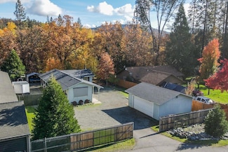 56 Horseshoe Ln, Weaverville, CA 96093