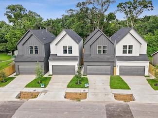 7420 Maxroy St, Houston, TX 77088