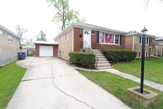8611 44th St, Lyons, IL 60534