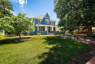 504 Washington St, Clyde, KS 66938