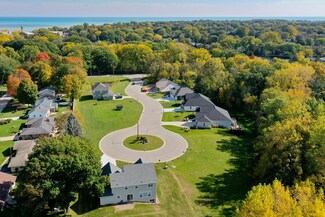 727 Brookview Ct, Caledonia, WI 53402