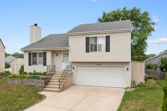 2442 Concord Dr, Woodridge, IL 60517